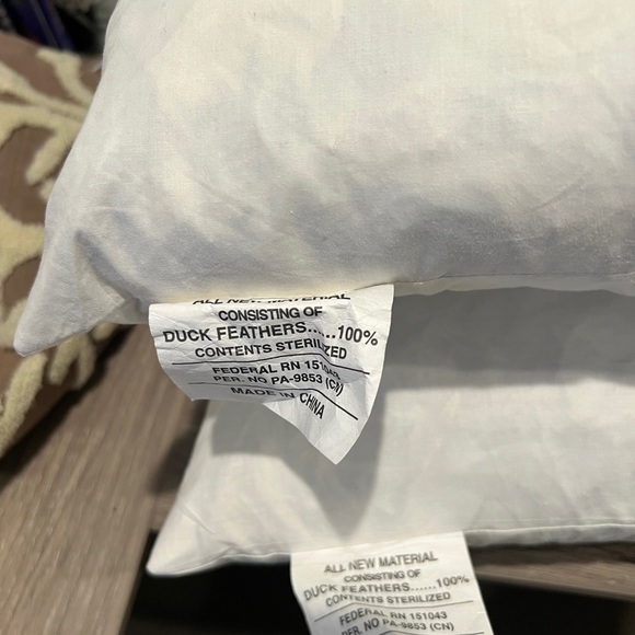 Throw Pillows Taupe & Cream. One PAIR. Coral Motif. 100% Duck Feather Inserts. - Picture 9 of 11